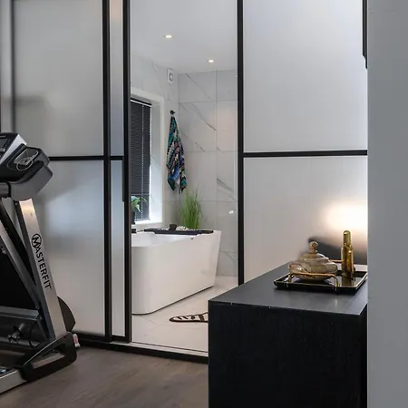 Spectacular 186 Sqm Luxury -prime Location Ålesund